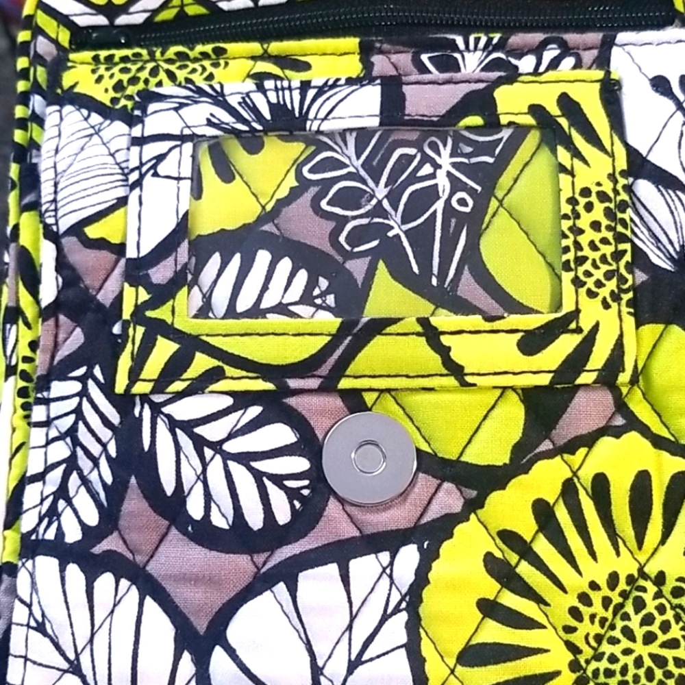 VERA BRADLEY CROSSBODY BAG BLACK AND YELLOW - Picture 7 of 8